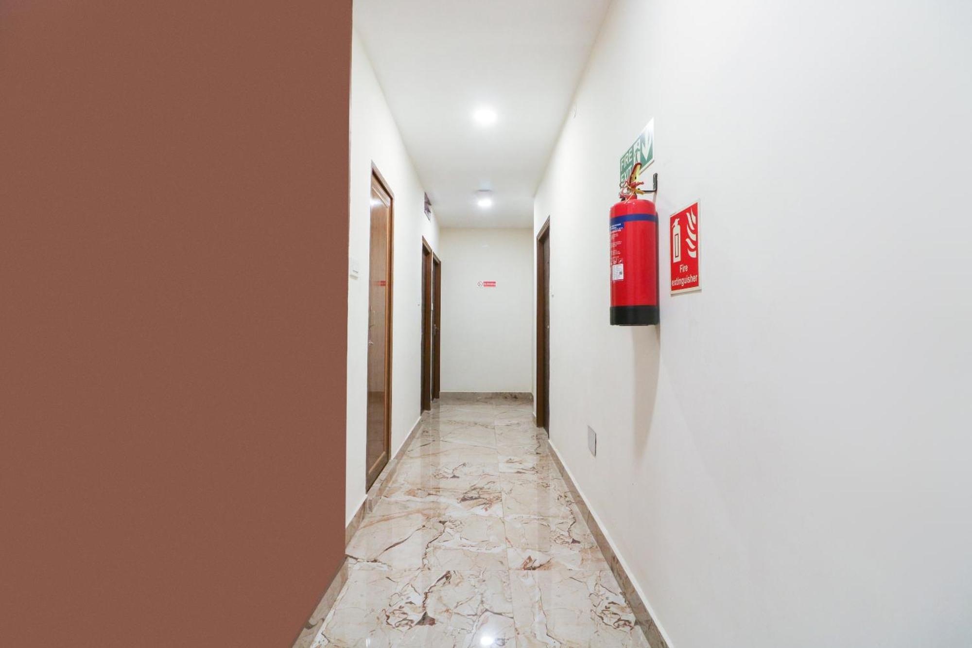 Hotel O Adri Hotels Near Dum Dum Metro Station מראה חיצוני תמונה