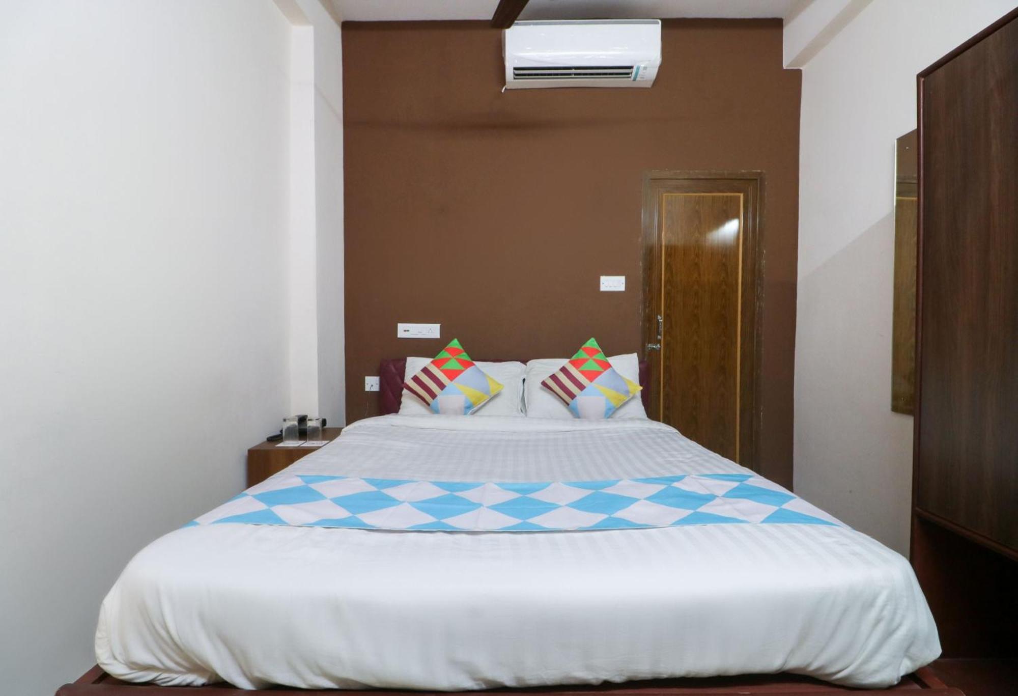 Hotel O Adri Hotels Near Dum Dum Metro Station מראה חיצוני תמונה